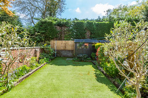 GARDEN- click for photo gallery